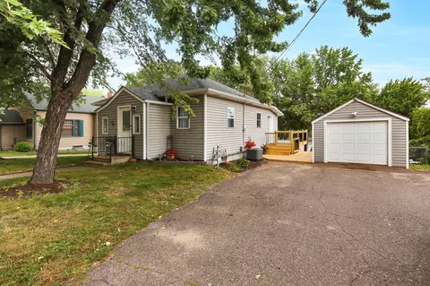 26 Riverside Ave S, Sartell, MN 56377