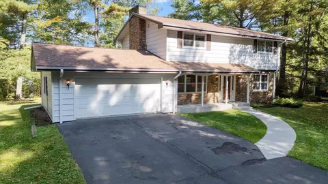 7251 Ely Lake Dr, Eveleth, MN 55734