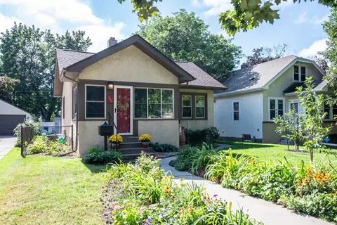 968 Hyacinth Ave E, Saint Paul, MN 55106