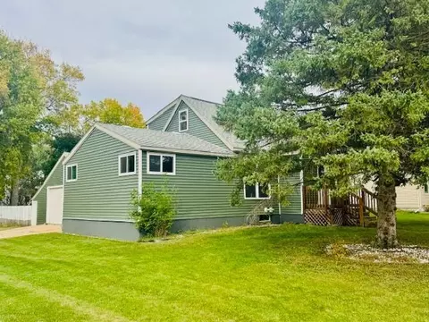 2007 Court St, Slayton, MN 56172