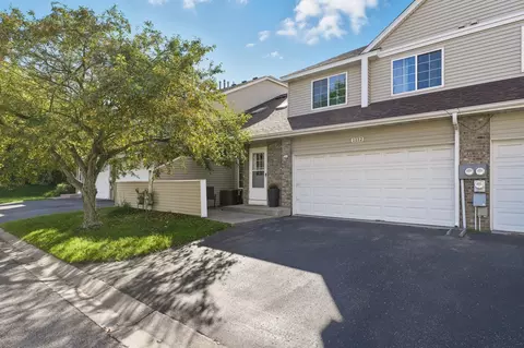 1112 Pecks Woods Dr, New Brighton, MN 55112