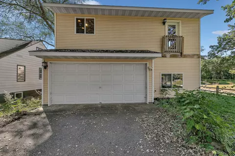 Exterior - 829 Minnesota Blvd, Saint Cloud, MN 56304 photo 3 of 3