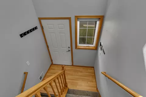 Entry Way - 829 Minnesota Blvd, Saint Cloud, MN 56304 photo 2 of 2