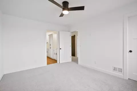 Bedroom - 4928 Parkside Cir, Eagan, MN 55123 photo 2 of 6