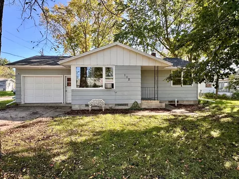 112 3rd St N, Kandiyohi, MN 56251