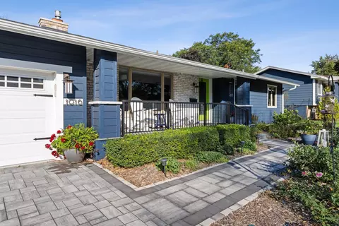 1016 Van Buren St S, Shakopee, MN 55379