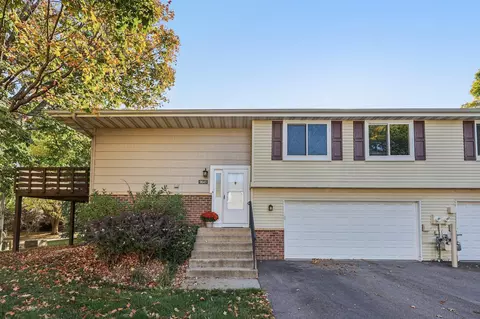 9645 Ensign Cir, Bloomington, MN 55438