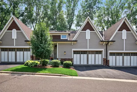 5102 Wild Marsh Dr, White Bear Lake, MN 55110
