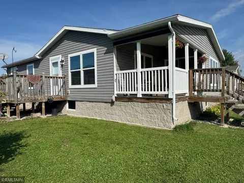 10118 Benjamin Dr, Pine City, MN 55063