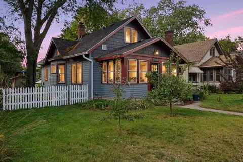 3940 16th Ave S, Minneapolis, MN 55407