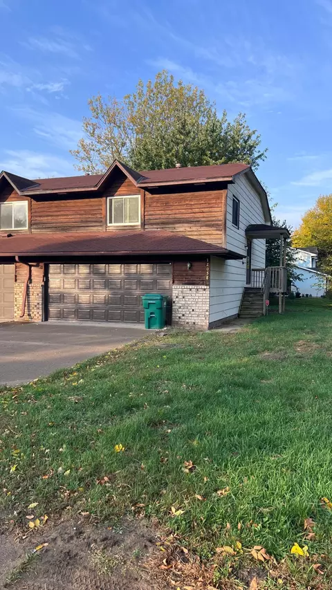12058 Xeon St NW, Coon Rapids, MN 55448