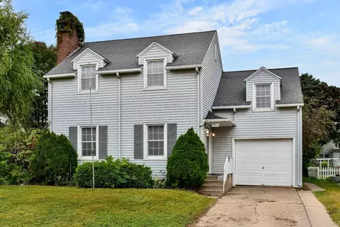 866 Gilmore Ave, Winona, MN 55987