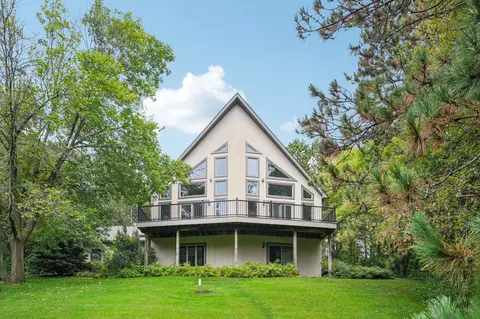 342 Soo Line Rd, Hudson, WI 54016
