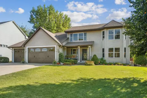 9924 172nd St W, Lakeville, MN 55044