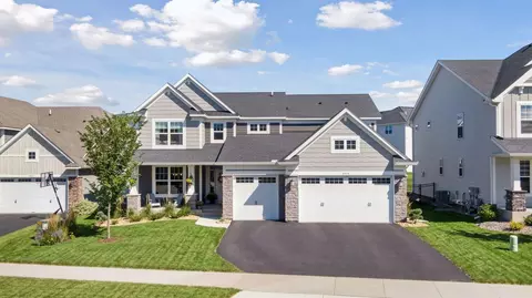 6426 Agate Trl, Inver Grove Heights, MN 55077