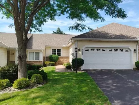 514 Deer Ridge Ln S, Maplewood, MN 55119