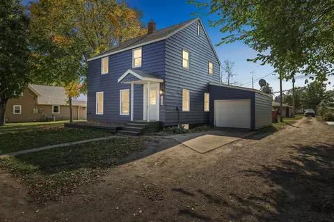 259 Cossairt Ave W, Eden Valley, MN 55329