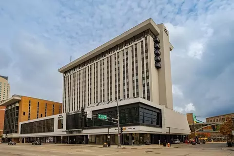 220 Broadway Ave S #1417, Rochester, MN 55904