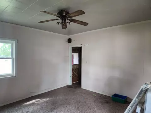 324 E Sanborn St, Springfield, MN 56087 photo 5