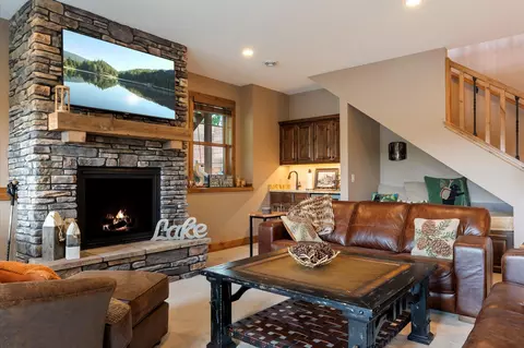 Living - 38017 Donaldson Pt, Pine River, MN 56474 photo 6 of 9