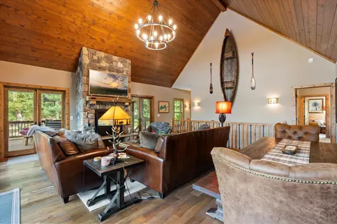 Living - 38017 Donaldson Pt, Pine River, MN 56474 photo 2 of 9