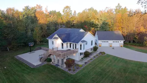 319 Majestic Pines Ln NW, Bemidji, MN 56601
