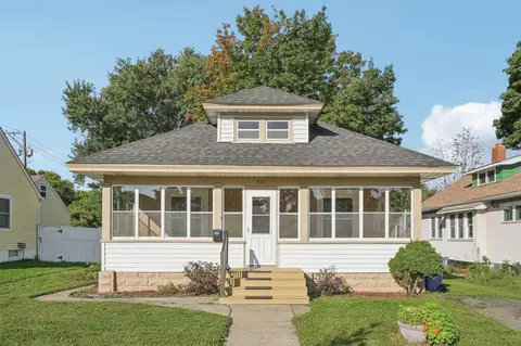 867 Winslow Ave, Saint Paul, MN 55107