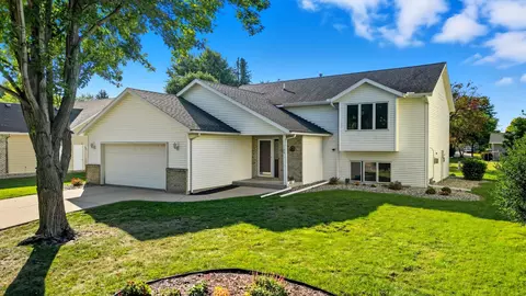 109 Celestine Cir, Mankato, MN 56001