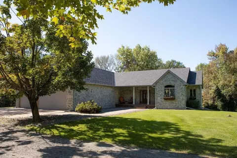 2629 Crestview Rd, Harris, MN 55032