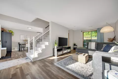 4237 Sylvia Ln N, Shoreview, MN 55126