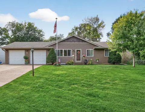 612 111th Ave NE, Blaine, MN 55434