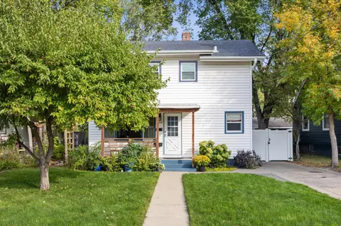 1429 12th Ave S, Fargo, ND 58103