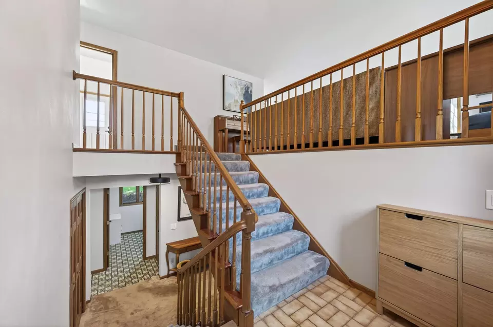 Entry Way - 9941 Oakland Ave S, Bloomington, MN 55420 photo 1 of 2