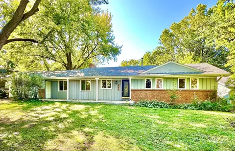762 Silver Lake Rd NW, New Brighton, MN 55112