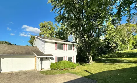 3883 Dolomite Dr, Eagan, MN 55122