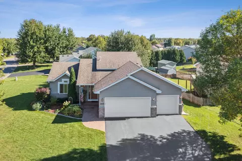 2022 Emerson Rd S, Cambridge, MN 55008