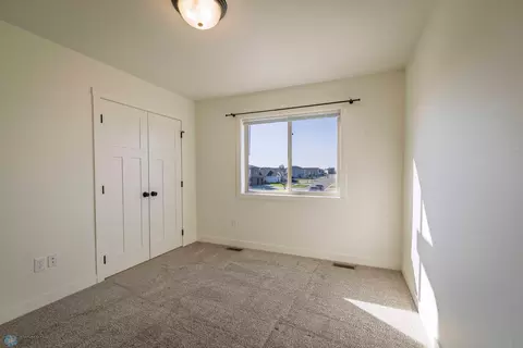 94 6th St E, Horace, ND 58047 photo 35