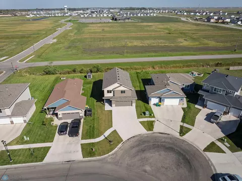 94 6th St E, Horace, ND 58047 photo 3