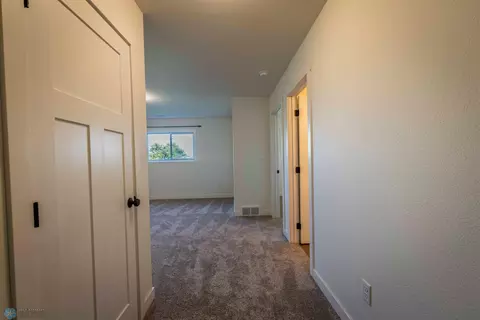 94 6th St E, Horace, ND 58047 photo 42
