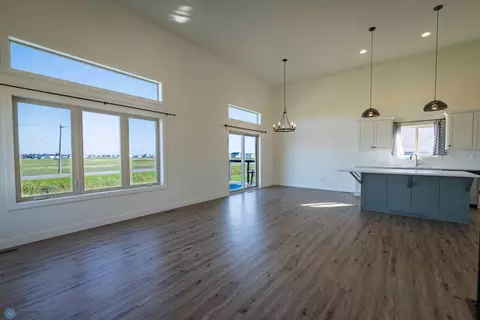 94 6th St E, Horace, ND 58047 photo 21