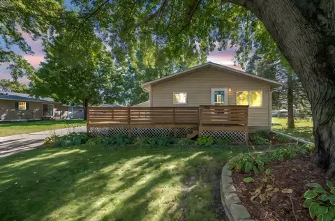 705 9th Ave NW, Waseca, MN 56093