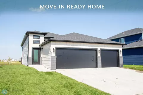 850 2nd Ave, Horace, ND 58047