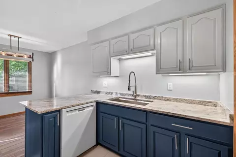 Kitchen - 4682 Lenore Ln, Eagan, MN 55122 photo 3 of 4