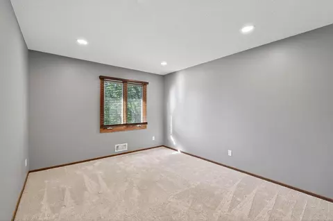 Bedroom - 4682 Lenore Ln, Eagan, MN 55122 photo 1 of 4
