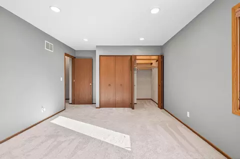 Bedroom - 4682 Lenore Ln, Eagan, MN 55122 photo 4 of 4