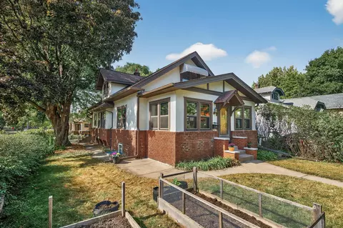 1600 3rd St NE, Minneapolis, MN 55413