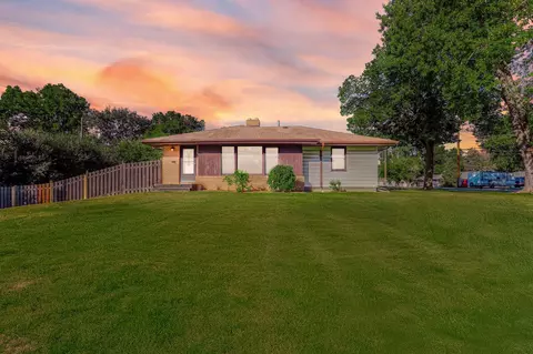2841 Noble Ave N, Golden Valley, MN 55422