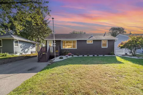 531 12th Ave S, South Saint Paul, MN 55075