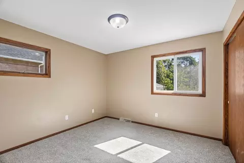 1664 Orange Ave E, Saint Paul, MN 55106 photo 13