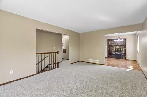 1664 Orange Ave E, Saint Paul, MN 55106 photo 8